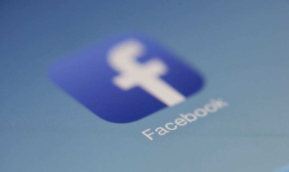 Facebook Software Bug - Social Media - Facebook logo