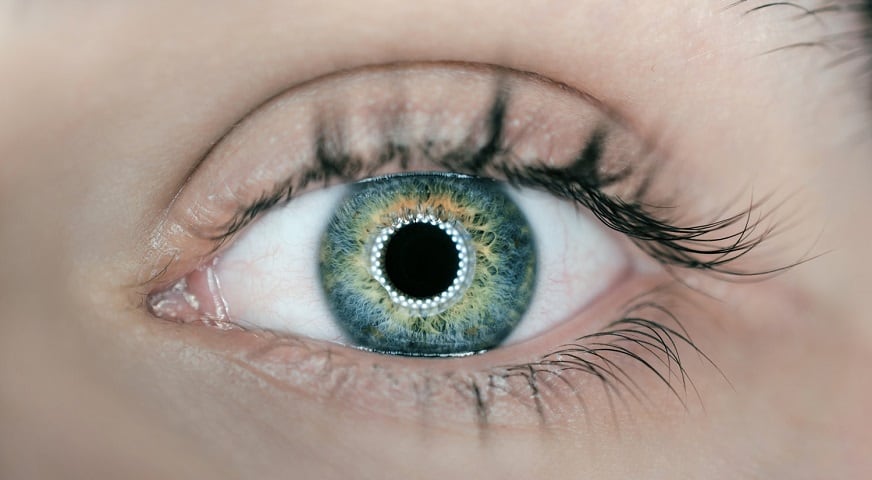 Responsive contact lenses - human eye
