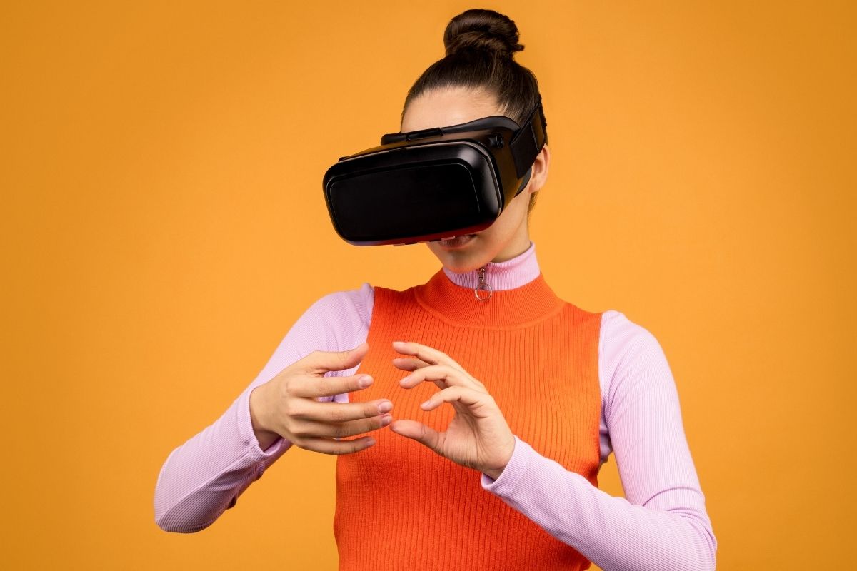 Virtual reality technology - Person using VR headset