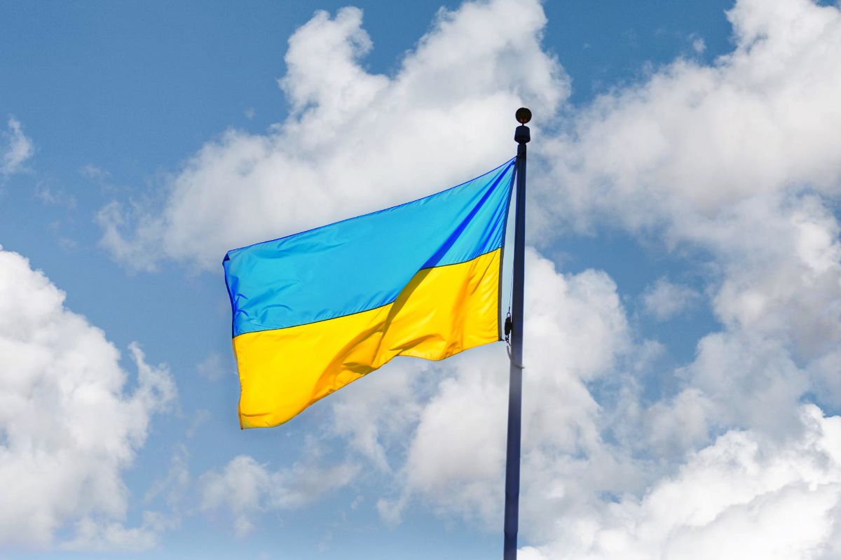 Internet service - Ukraine Flag