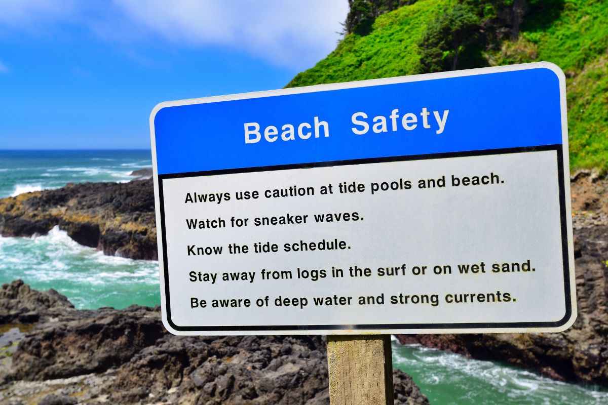 QR code - Beach Safety Sign