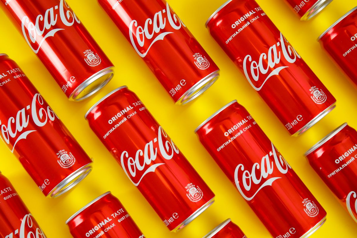 QR codes - Coca-Cola cans