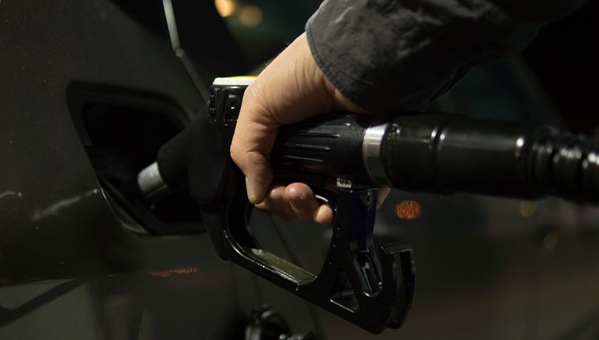 no-app mobile payments - gas station - refueling car