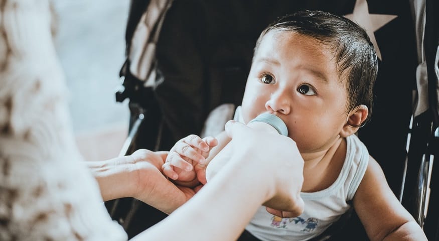 Baby formula QR codes - baby with bottle