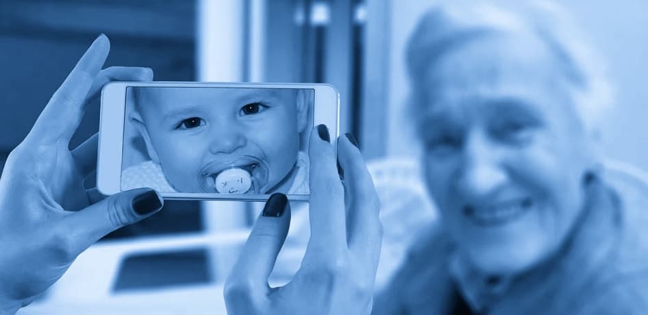 Blue light damages skin - smartphone picture - baby - old woman