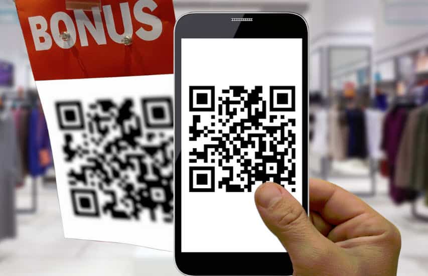 qr codes used in retail store with bonus