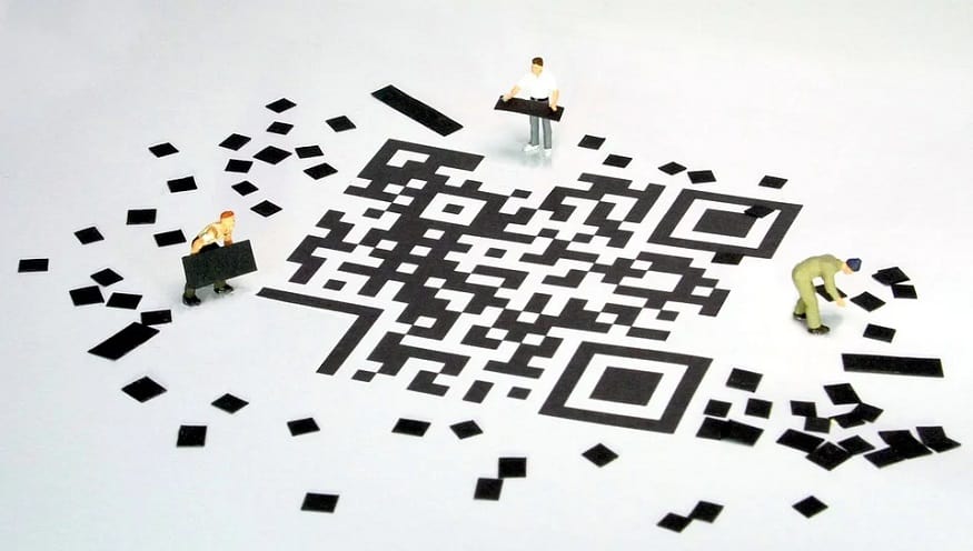 QR Code invention - figures building QR code