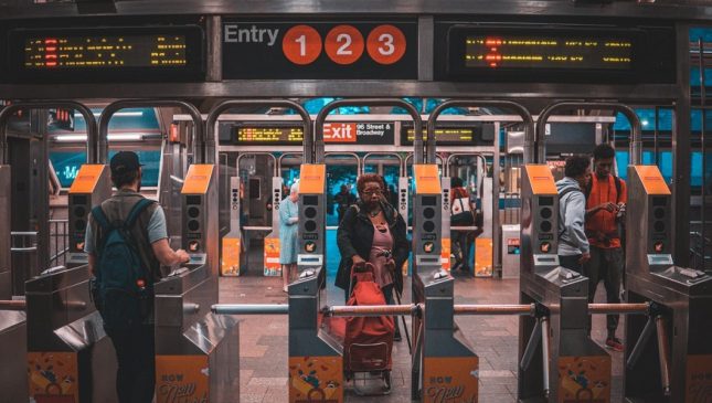 Apple Pay Mobile Payments - New York Subway