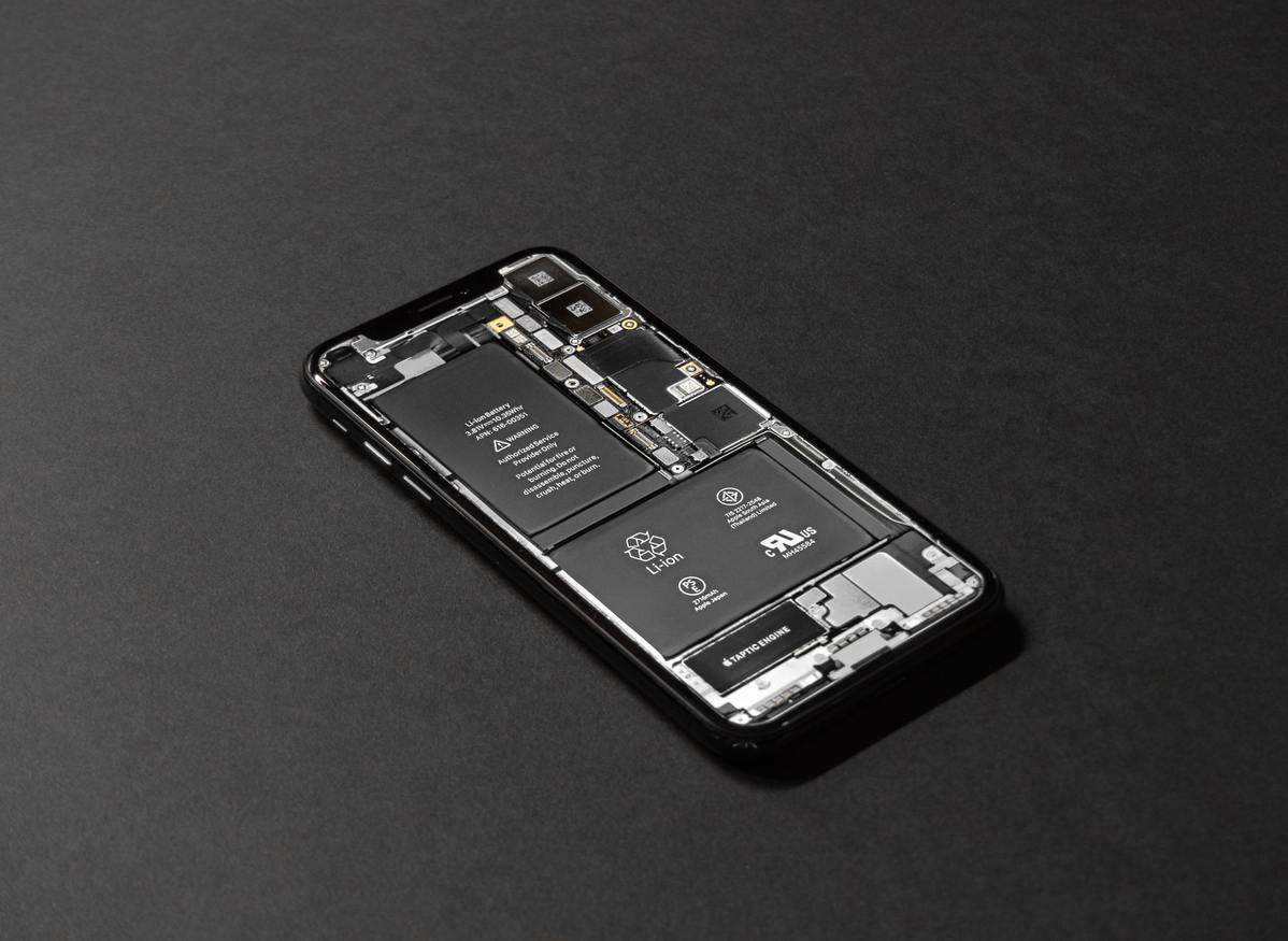 iPhone parts - Inside of iPhone
