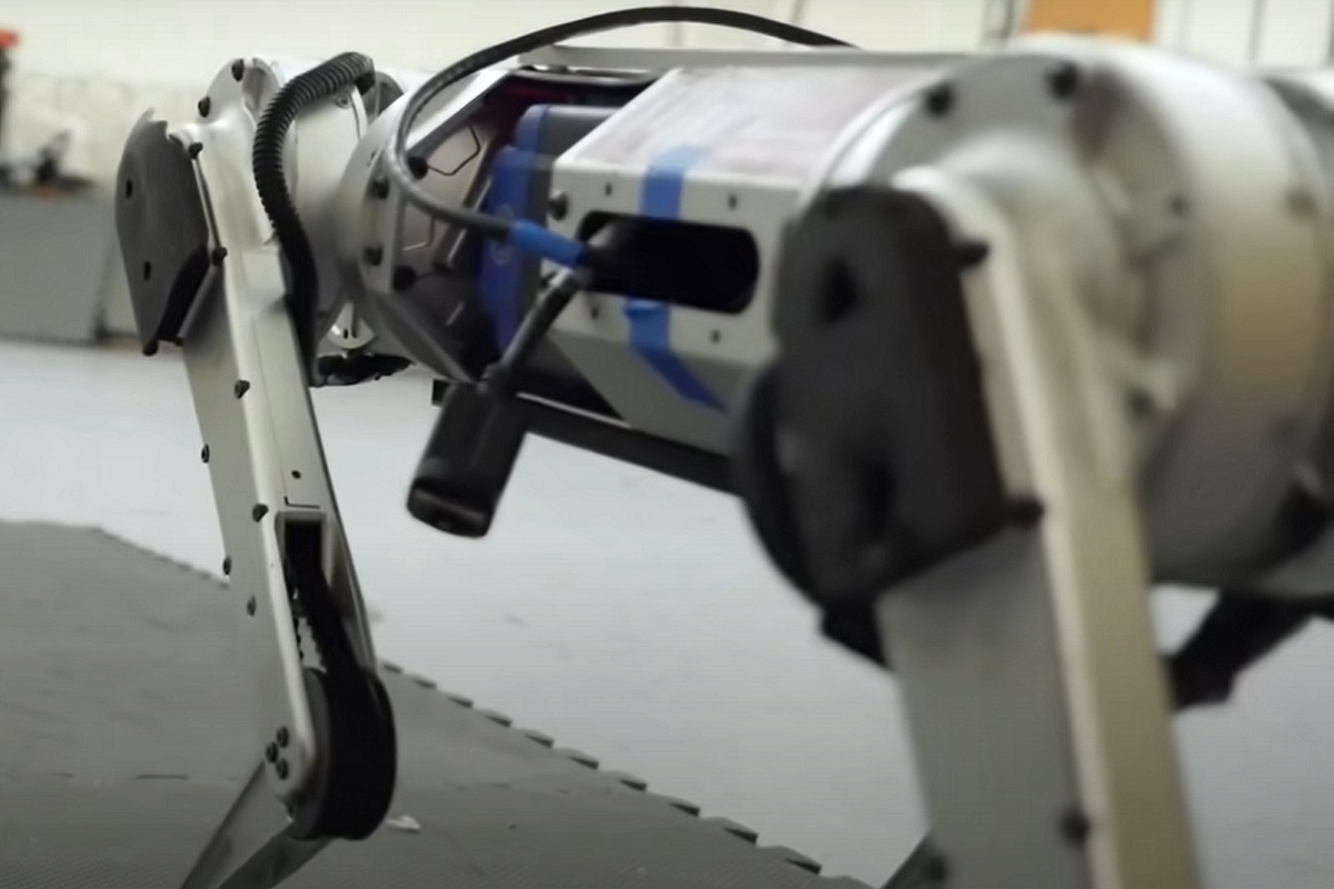 Artificial intelligence - MIT's Mini Cheetah robot runs faster than ever - MITCSAI Official YouTube