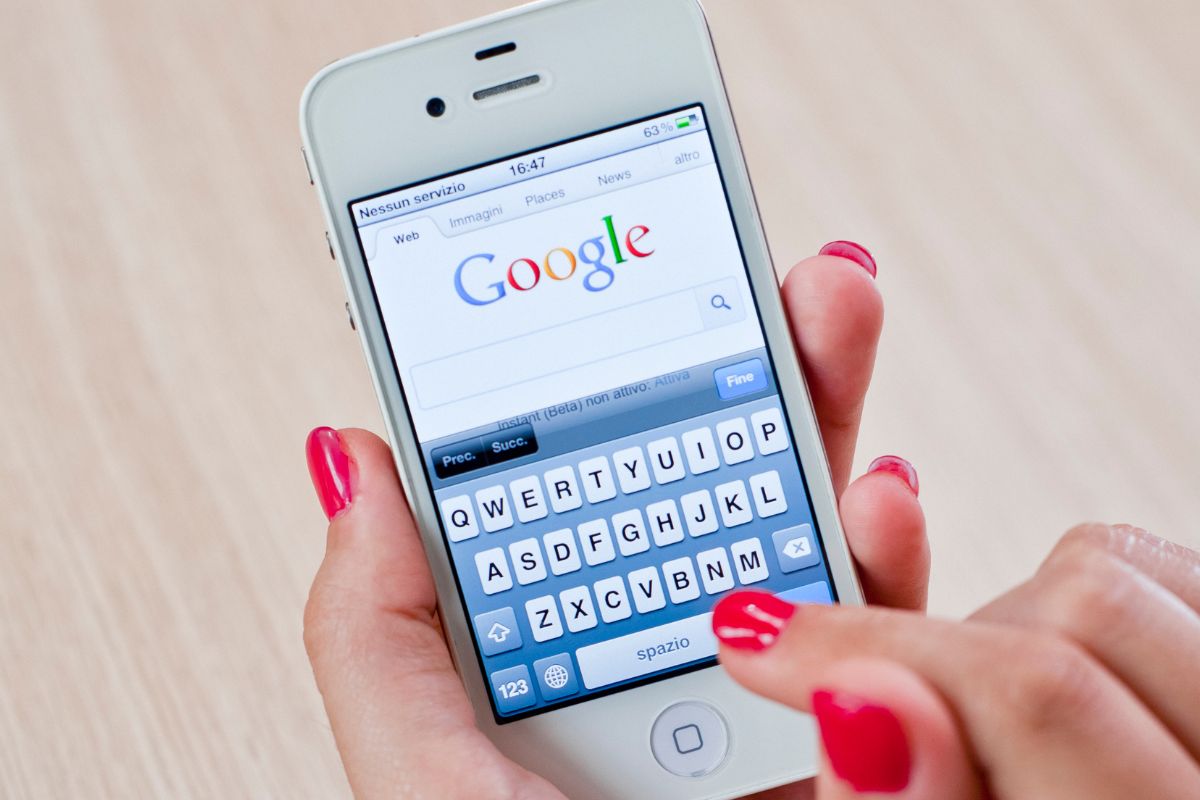 Google Search via mobile phone