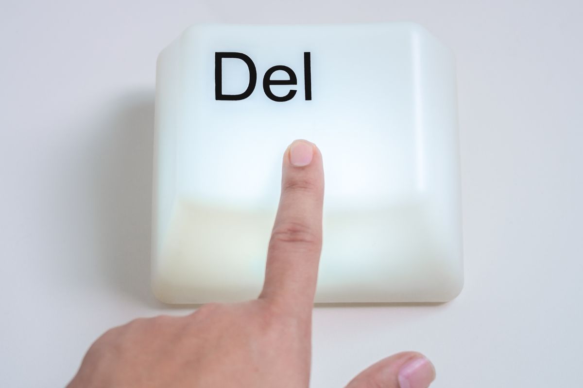 Internet Explorer - Press Del button