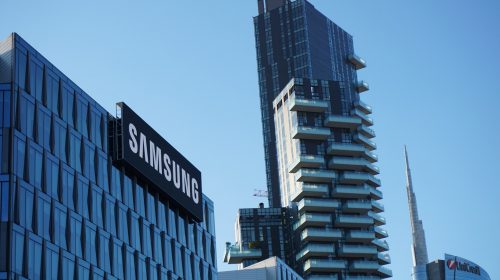 Galaxy Watch 6 - Samsung Building