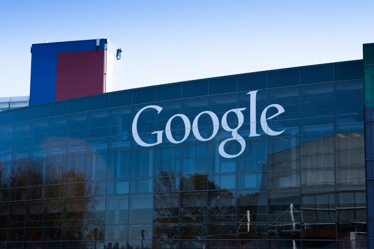 Google Wallet - Image of Google Building